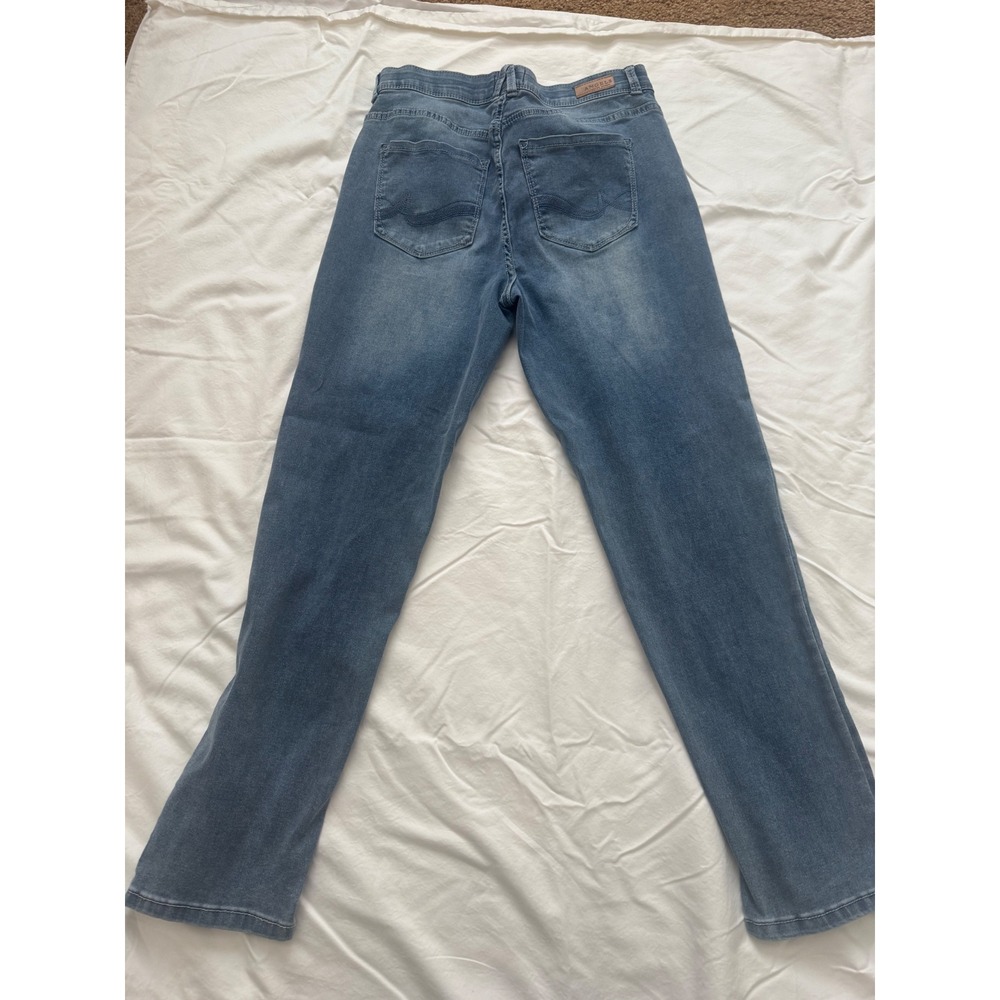 Angels Forever Young Everluxe Sculpt Straight Leg Jeans Blue Medium Wash 12/31
